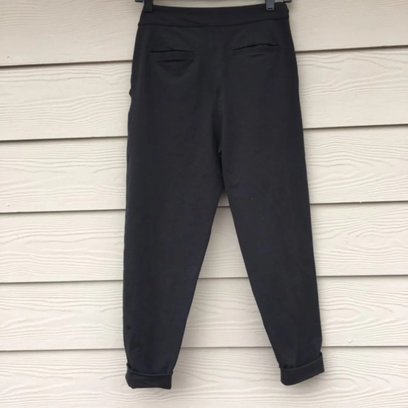 Lululemon black joggers - Picture 2 of 3